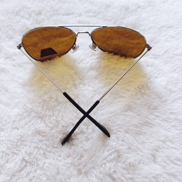 Edward Gold with Silver Rims Polarized Aviator Sunglasses - Picture 10 of 11